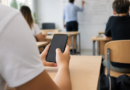 Zakaz telefonów w szkołach od 1 września 2026. Co dokładnie wolno uczniowi?